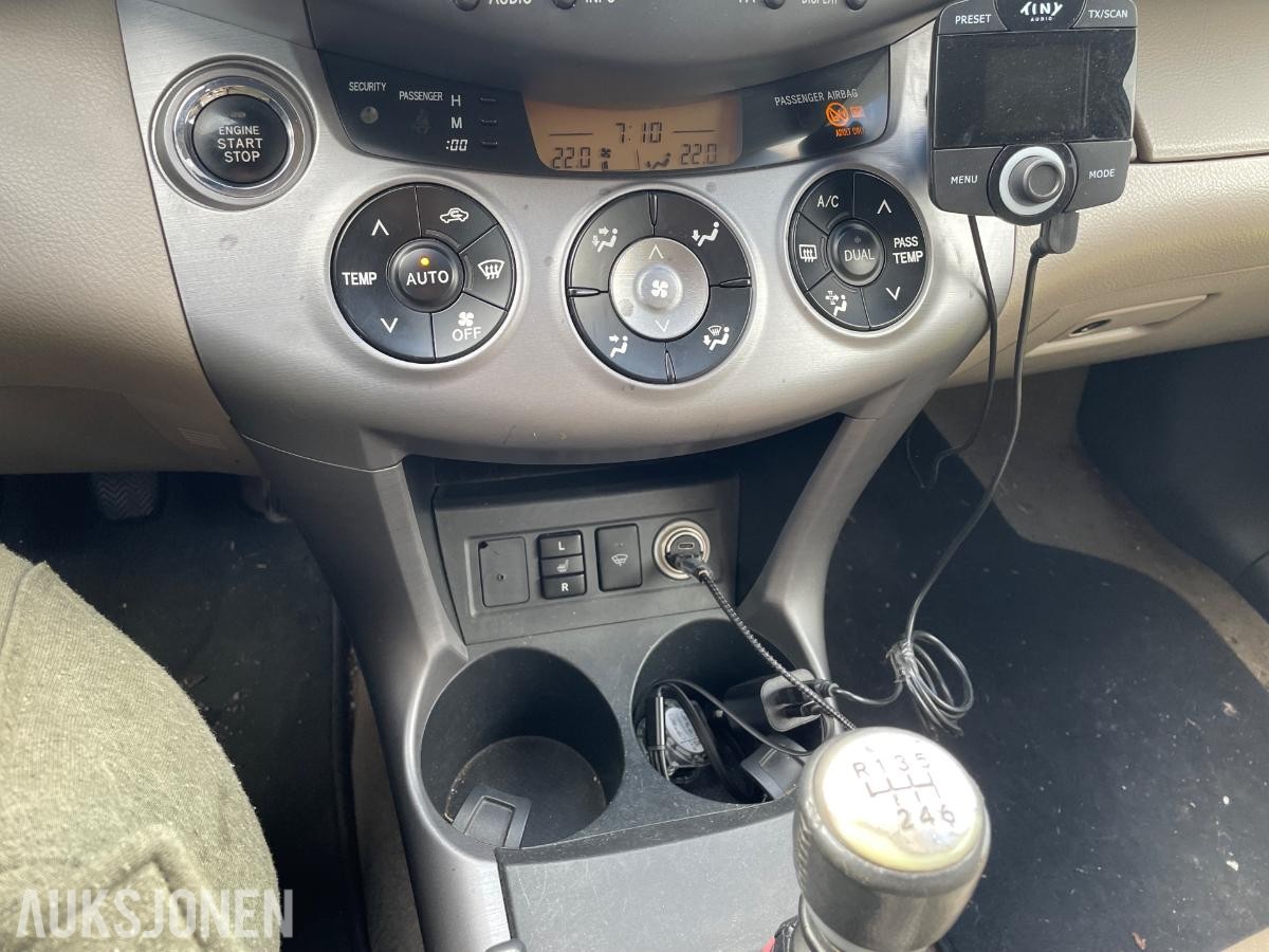 2008 Toyota RAV4 X 177hk ryggekamera navigasjon el seter eu ok 06.2028 