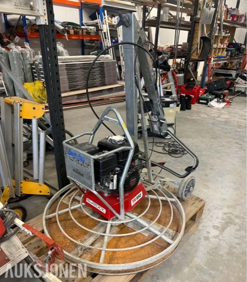 2015 Swepac betongglatter TR950P - Helikopter