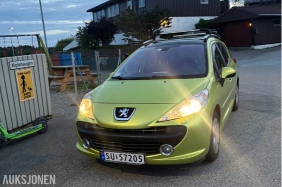 2008 Peugeot 207SW 1.6 Diesel 90hk Panorama glasstak, hengerfeste, s+v dekk