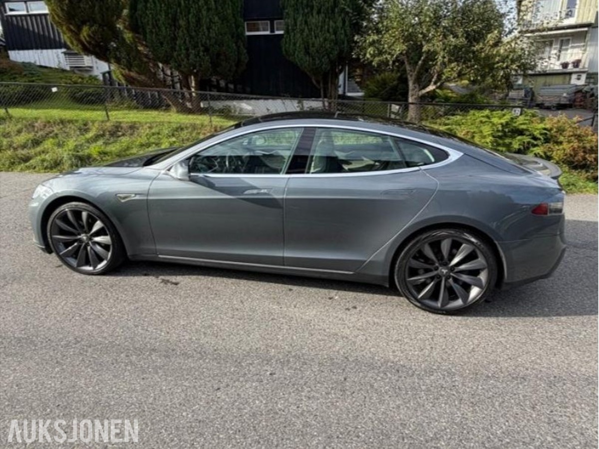 2014 Tesla Model S P85+ 7-Seter Gratis Lading, Gratis Connectivity, Ryggekamera