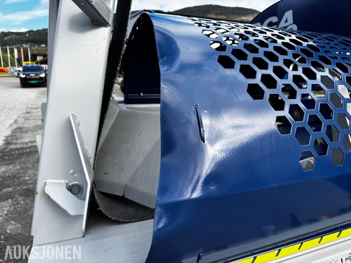 2023 Tajfun RCA PRO 500 vedmaskin med TT510 S bånd