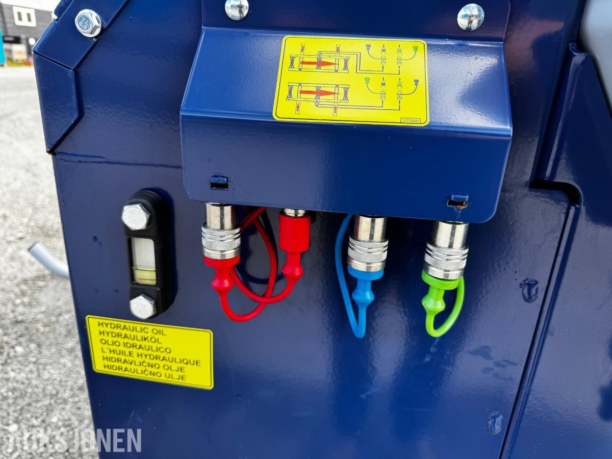 2023 Tajfun RCA PRO 500 vedmaskin med TT510 S bånd