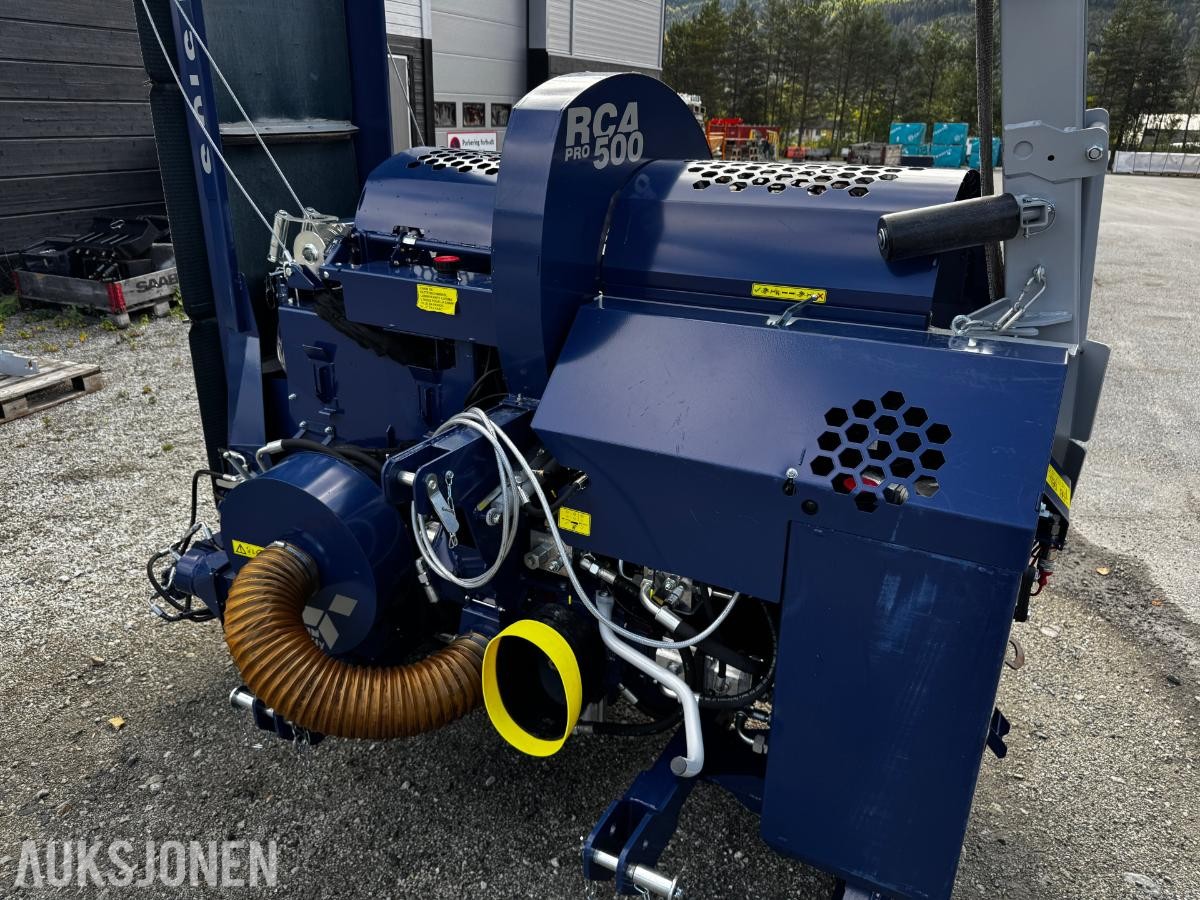 2023 Tajfun RCA PRO 500 vedmaskin med TT510 S bånd