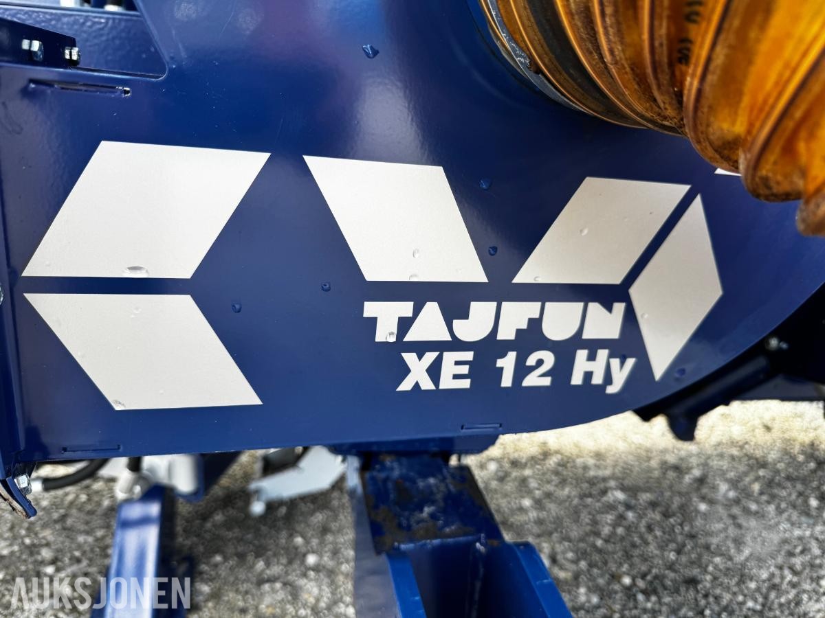 2023 Tajfun RCA PRO 500 vedmaskin med TT510 S bånd