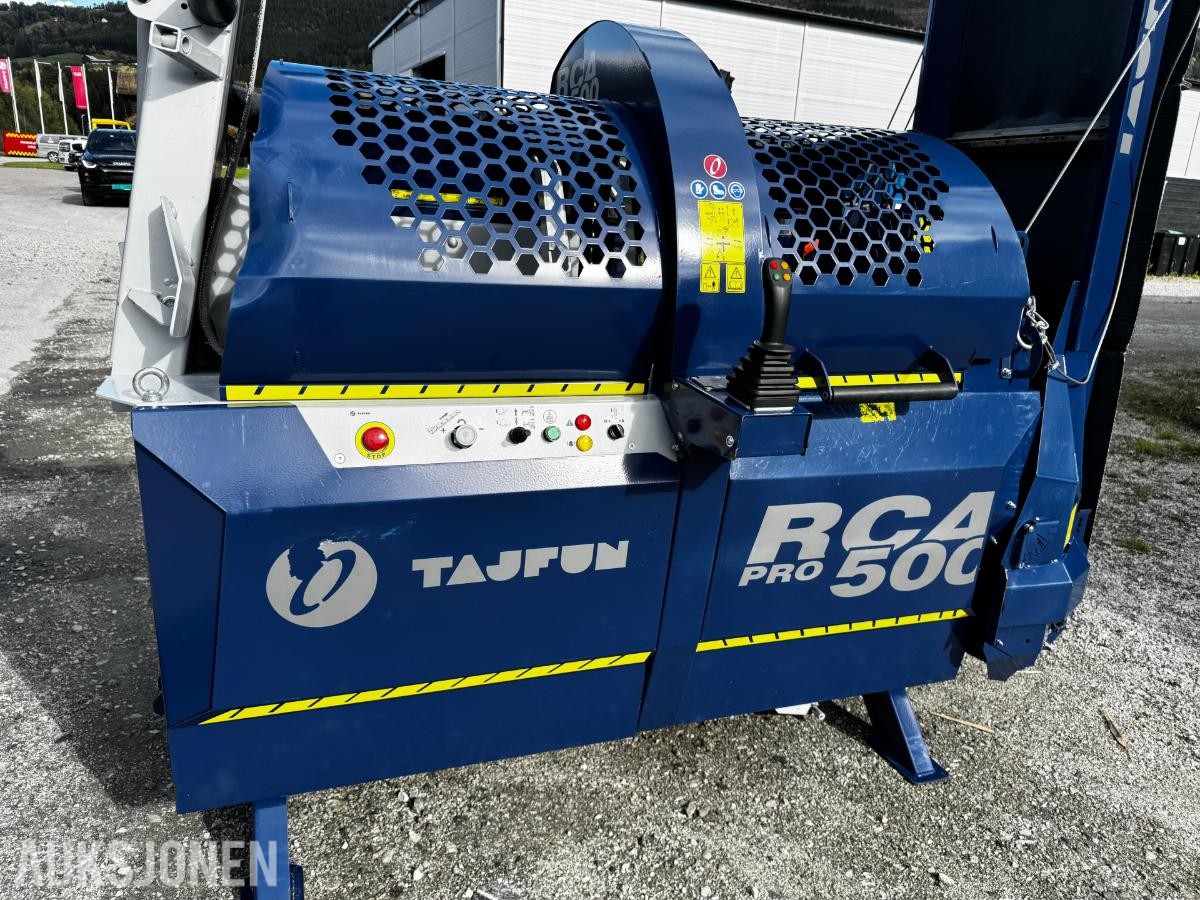 2023 Tajfun RCA PRO 500 vedmaskin med TT510 S bånd
