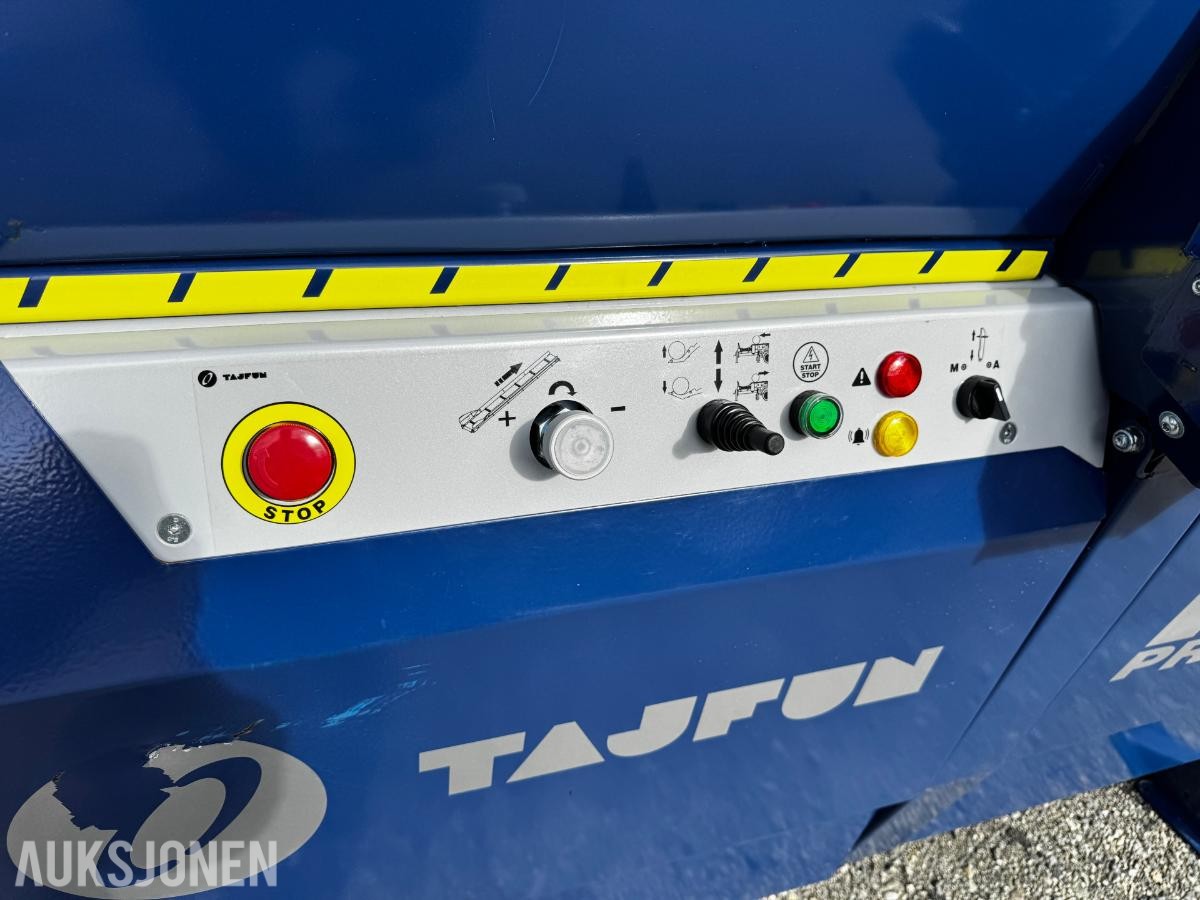 2023 Tajfun RCA PRO 500 vedmaskin med TT510 S bånd