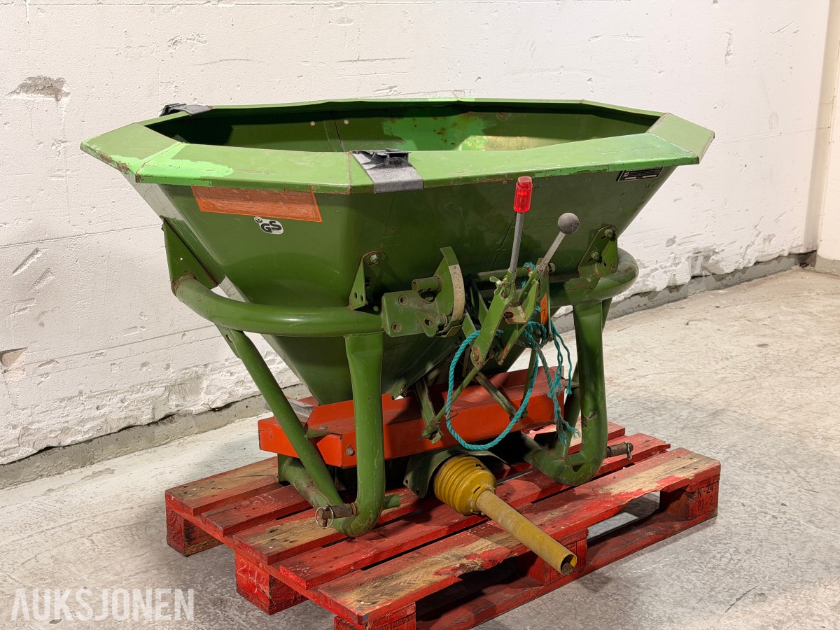 Amazone ZA-F 402 gjødselspreder.