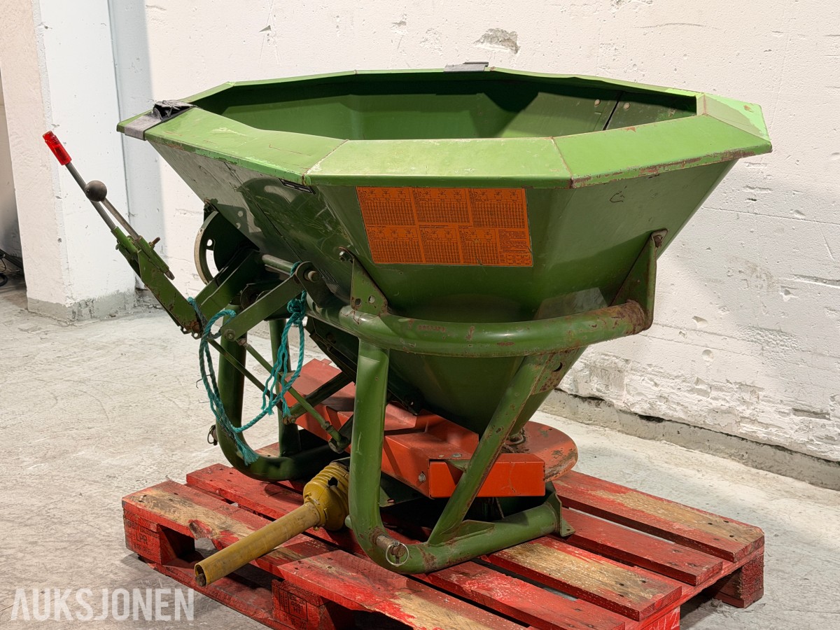 Amazone ZA-F 402 gjødselspreder.