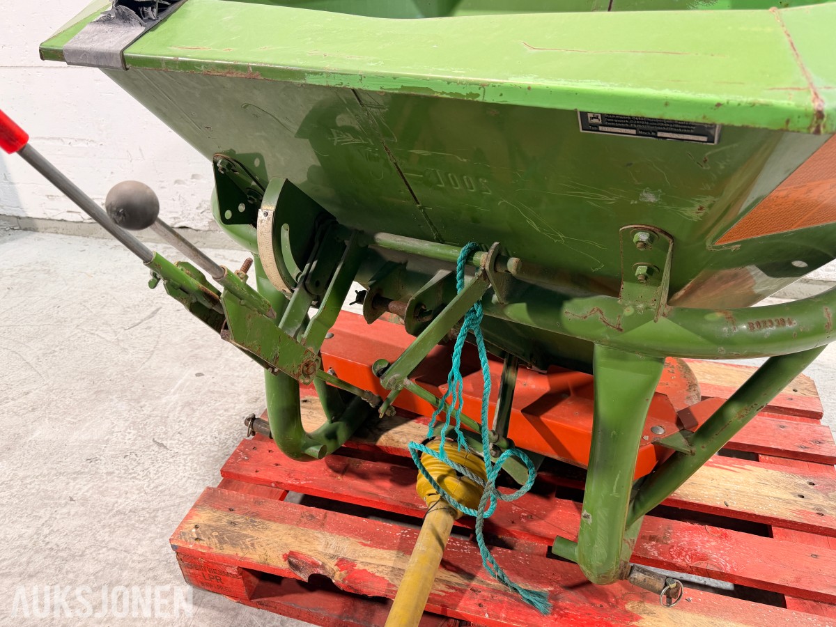 Amazone ZA-F 402 gjødselspreder.
