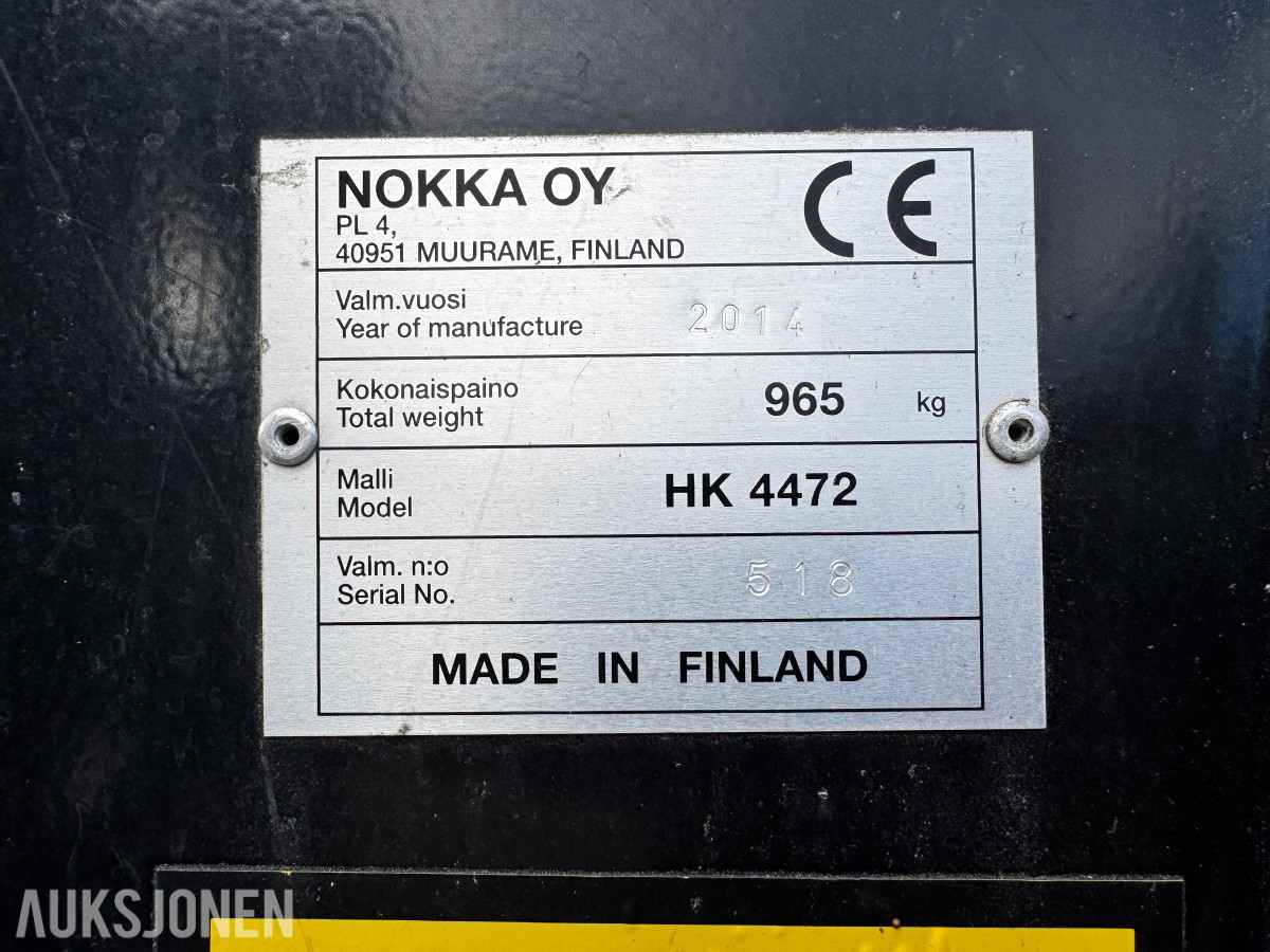 2007 Valtra N141 Twin-Trac traktor med Nokka tømmerhenger 