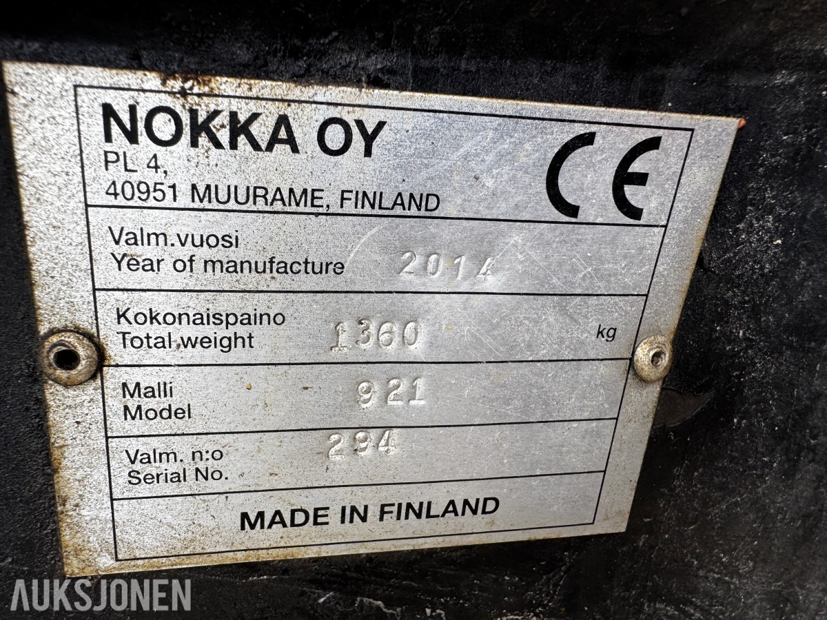 2007 Valtra N141 Twin-Trac traktor med Nokka tømmerhenger 