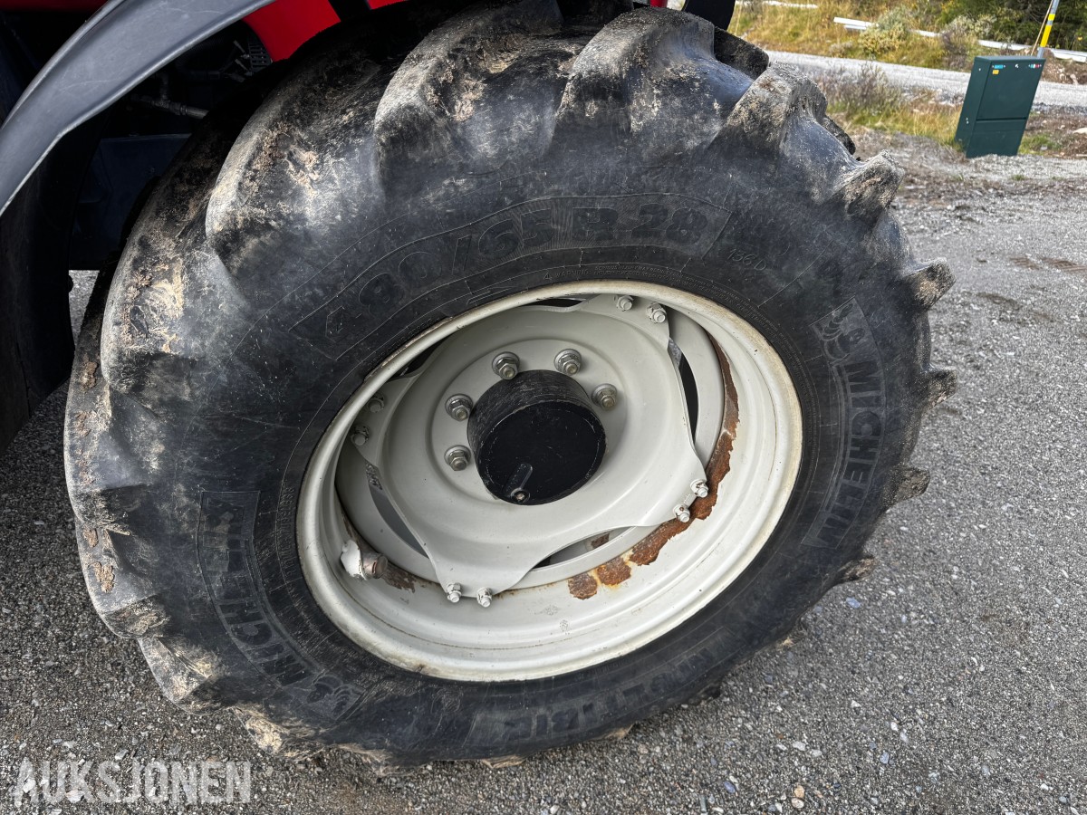 2007 Valtra N141 Twin-Trac traktor med Nokka tømmerhenger 
