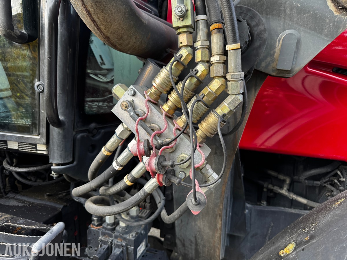 2007 Valtra N141 Twin-Trac traktor med Nokka tømmerhenger 