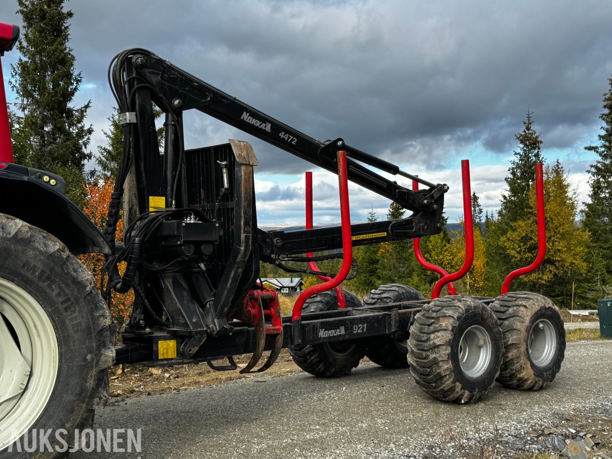 2007 Valtra N141 Twin-Trac traktor med Nokka tømmerhenger 
