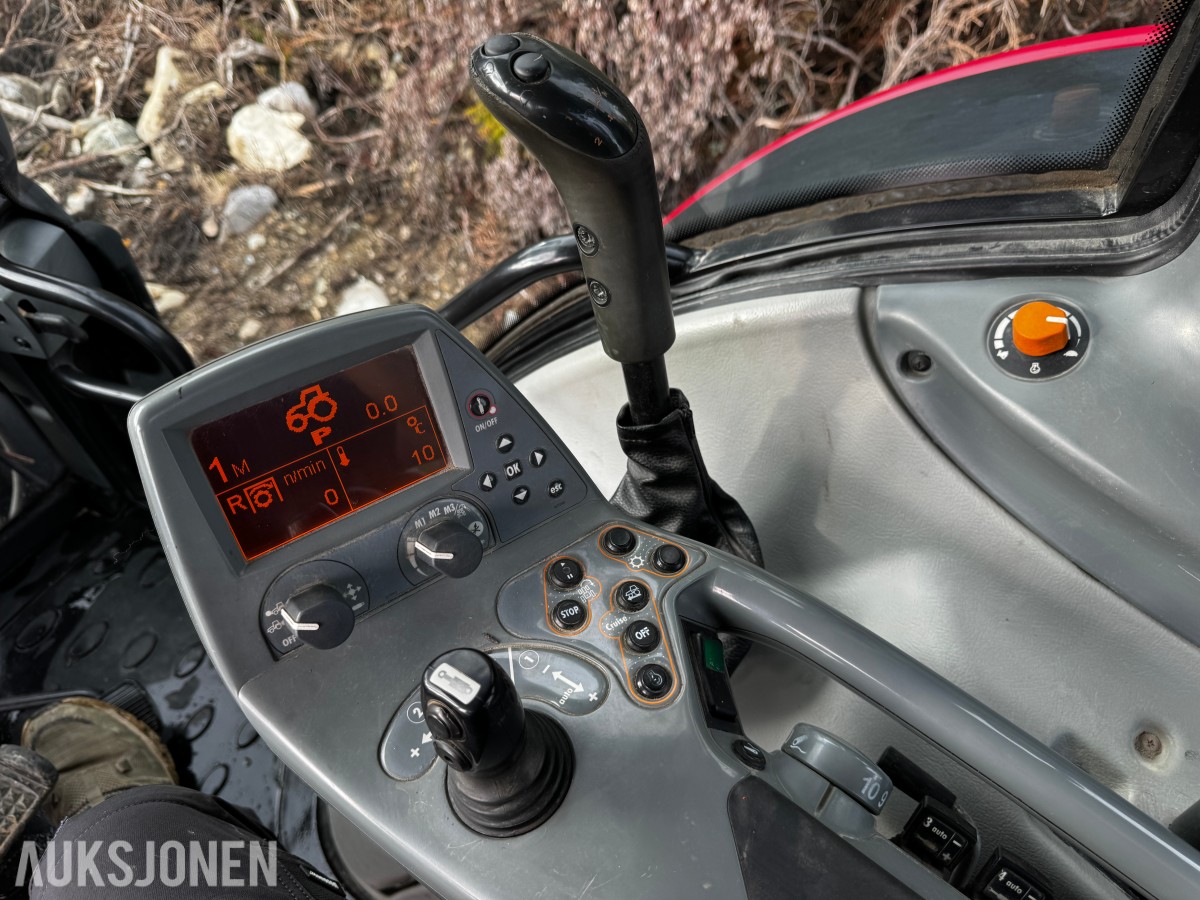 2007 Valtra N141 Twin-Trac traktor med Nokka tømmerhenger 