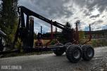 2007 Valtra N141 Twin-Trac traktor med Nokka tømmerhenger 