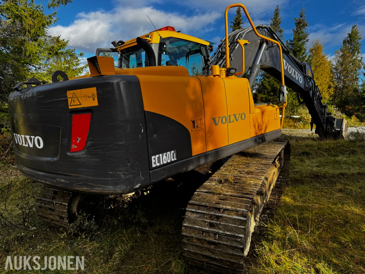 2010 Volvo EC160CL gravemaskin med tiltrotator og 2 skuffer