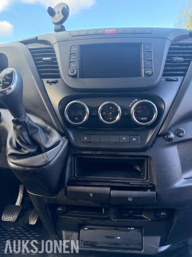 2015 Iveco Daily 35S12 AUTOMAT SKAPBIL PÅKOSTET REP. OBJEKT