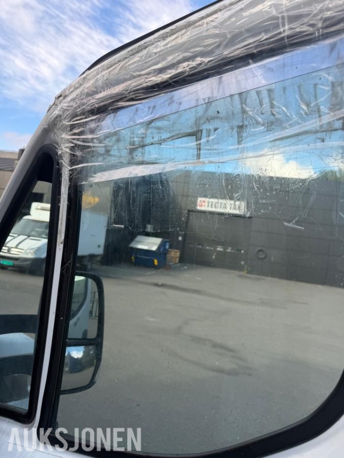 2015 Iveco Daily 35S12 AUTOMAT SKAPBIL PÅKOSTET REP. OBJEKT