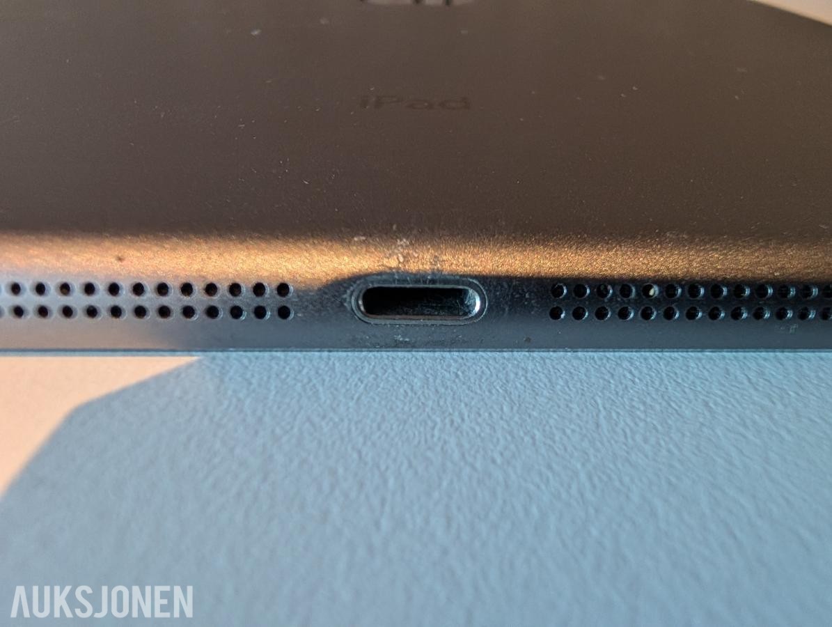 2013 iPad Air (modell A1474), 32GB A1474