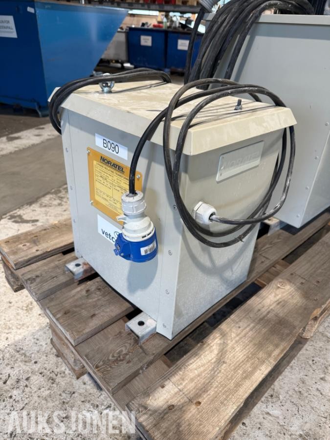 2005 NORATEL Trafo 400v til 230v og 230v til 400v