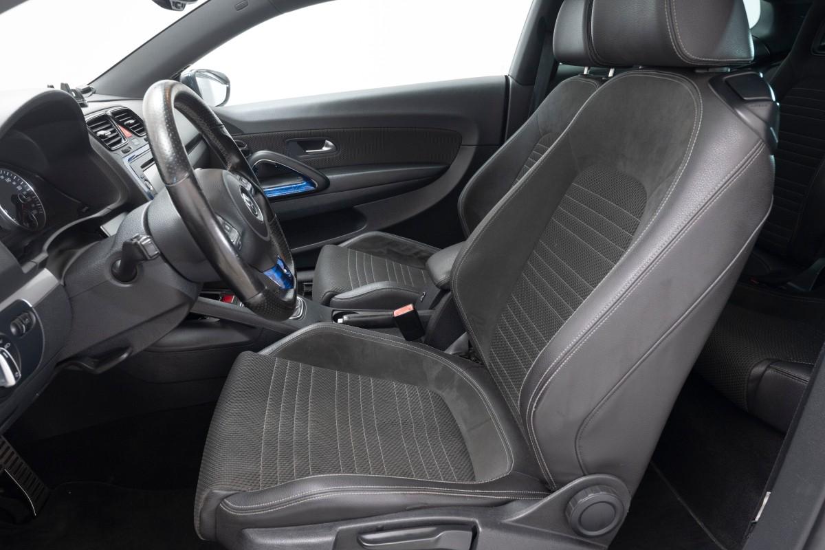 2010 Volkswagen SCIROCCO 160HK DYNAUDIO CRUISE PANO XENON