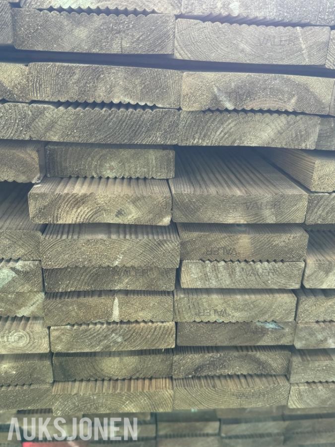 Furu 28x120 Rillet Terrassebord Cu kl.2