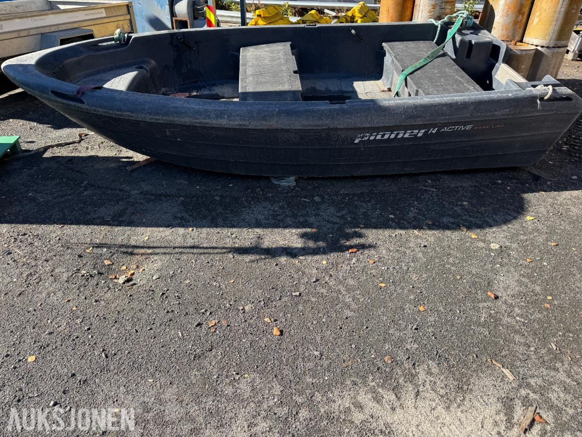 Pioner 14 Active dark line 14 fot plastbåt
