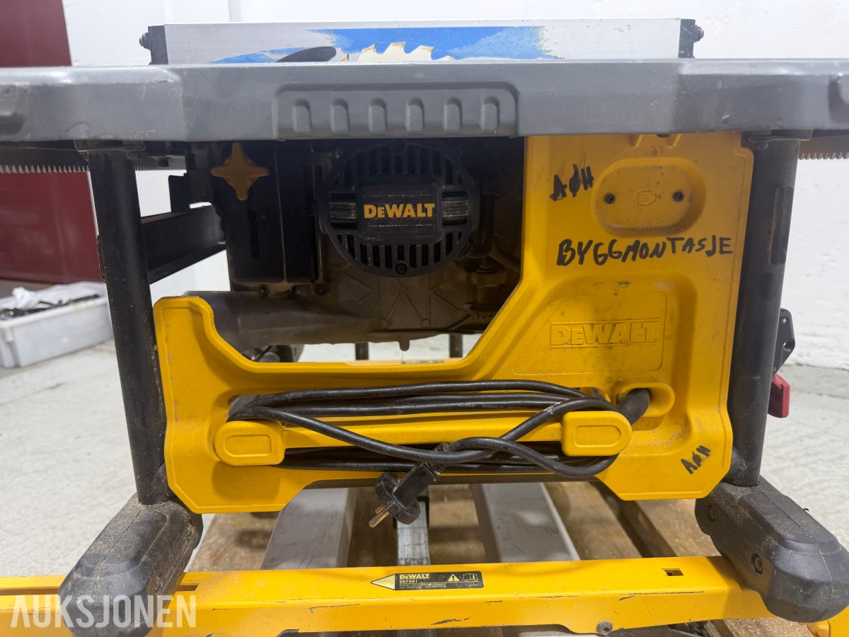 2019 DeWalt DWE7485-QS bordsag med DE7400 rullestativ