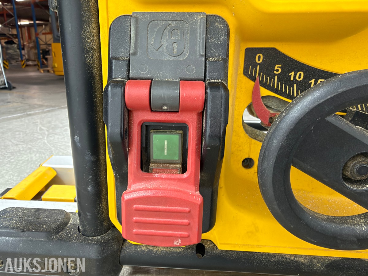 2019 DeWalt DWE7485-QS bordsag med DE7400 rullestativ