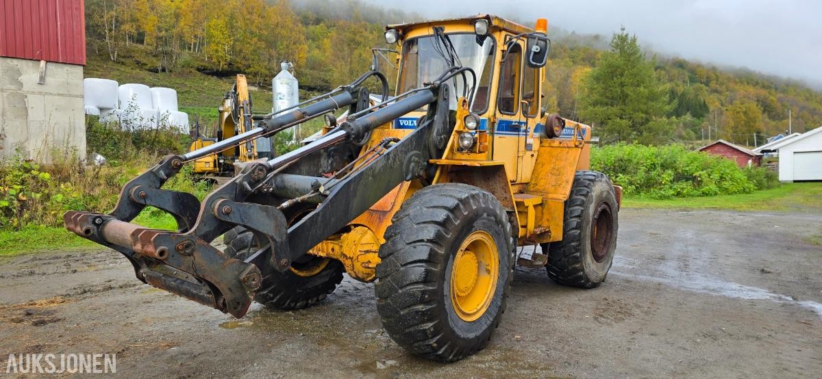 1986 Volvo BM 4400 B hjullaster
