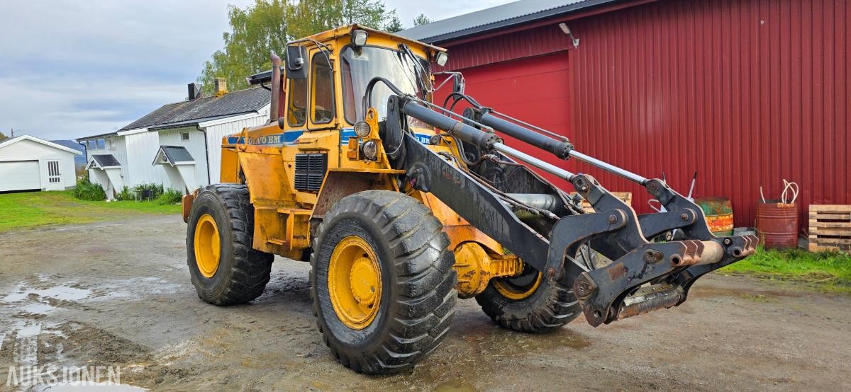 1986 Volvo BM 4400 B hjullaster