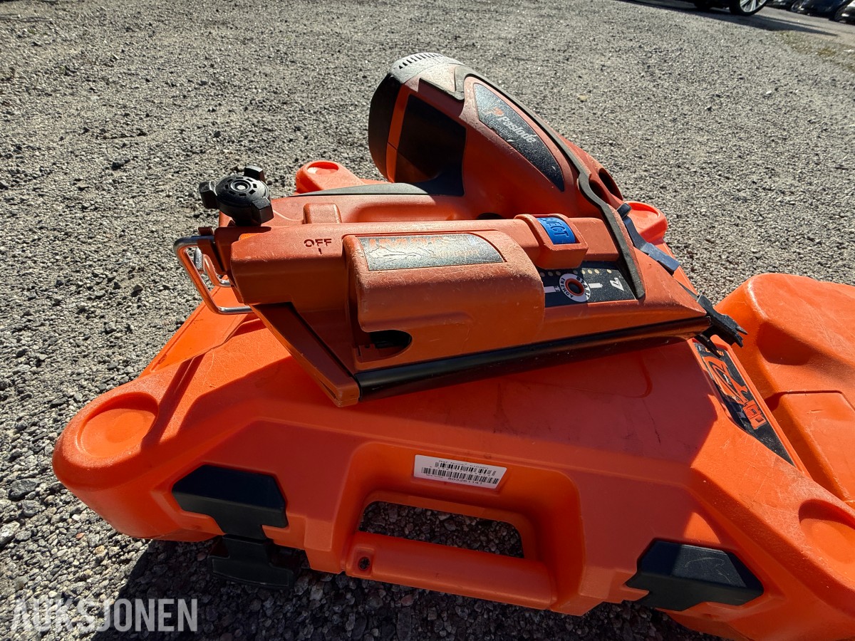 2 stk. Paslode spikerpistoler – IM90Ci og IM50 F18 Lithium