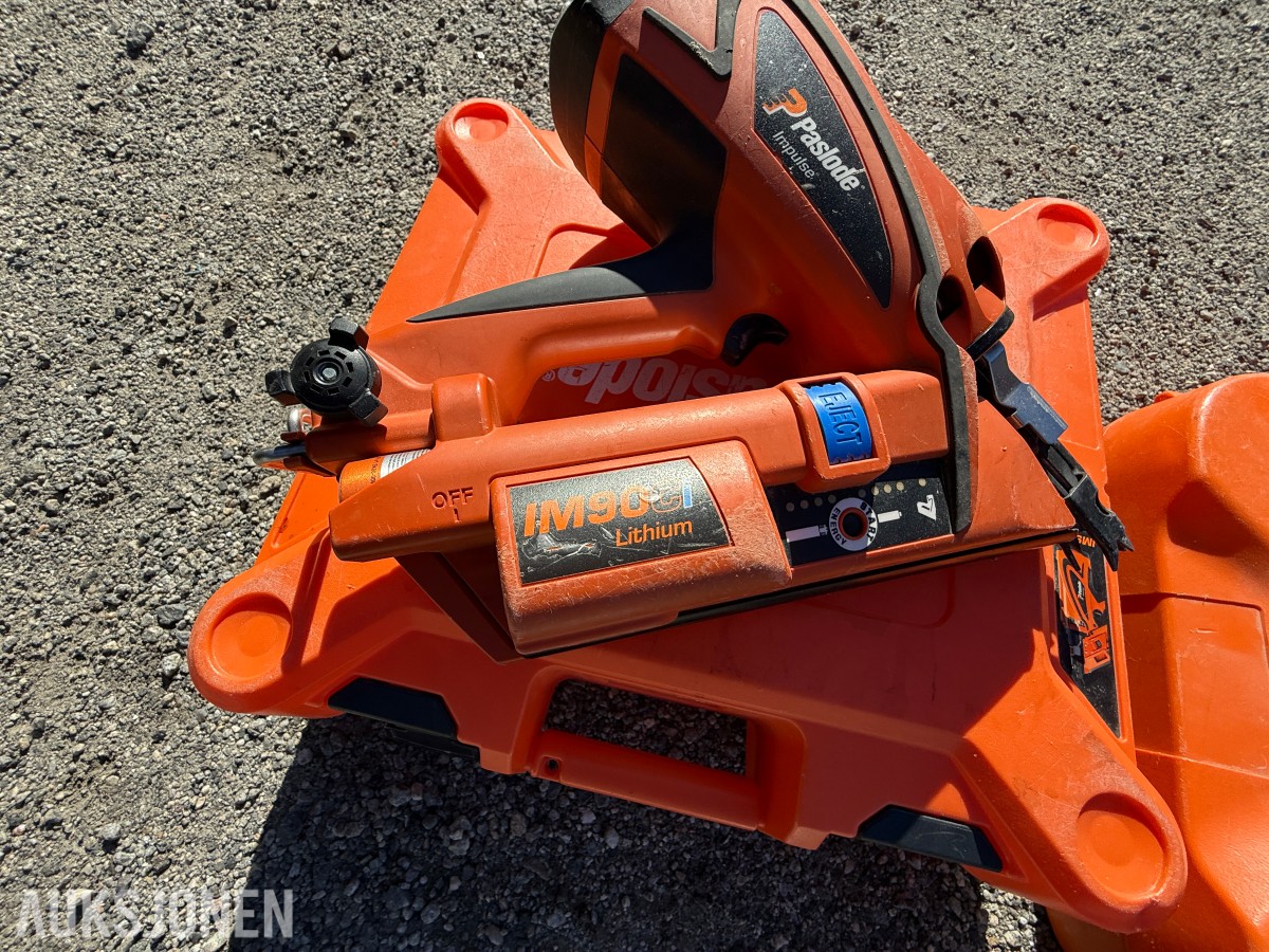 2 stk. Paslode spikerpistoler – IM90Ci og IM50 F18 Lithium
