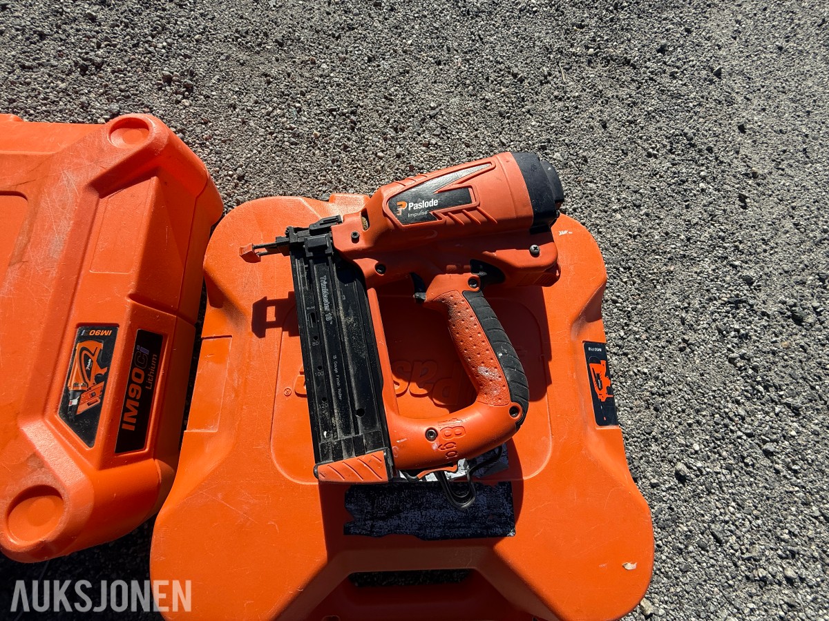 2 stk. Paslode spikerpistoler – IM90Ci og IM50 F18 Lithium