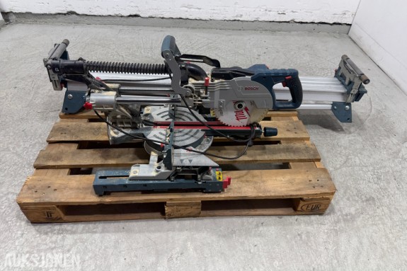 2021 Bosch Professional GCM 8 SJL kapp og gjærsag med GTA 3800 arbeidsbord