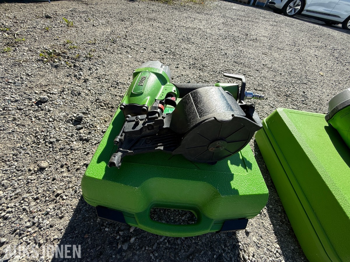 3 stk. ESSVE FN 34/90 spikerpistoler med kofferter og slange