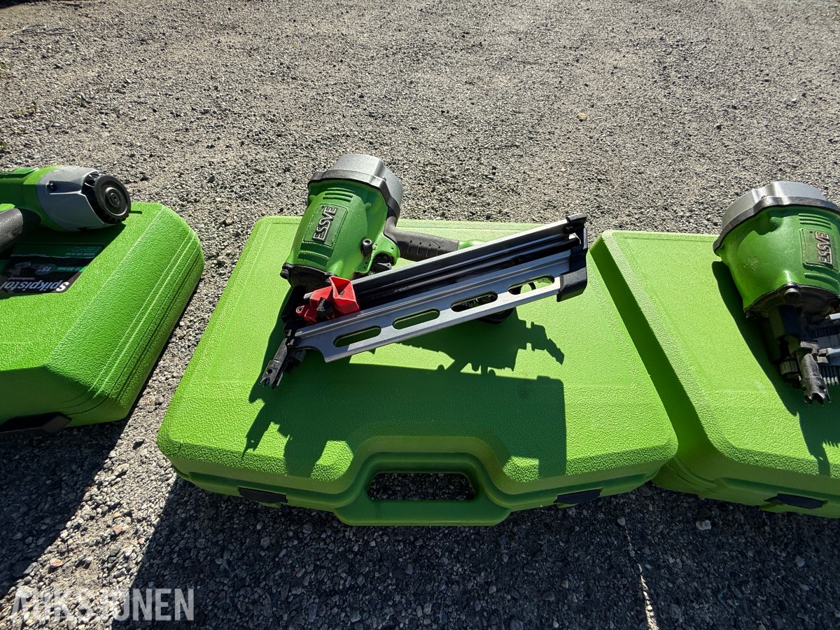 3 stk. ESSVE FN 34/90 spikerpistoler med kofferter og slange