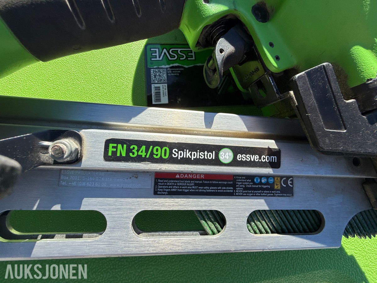 3 stk. ESSVE FN 34/90 spikerpistoler med kofferter og slange