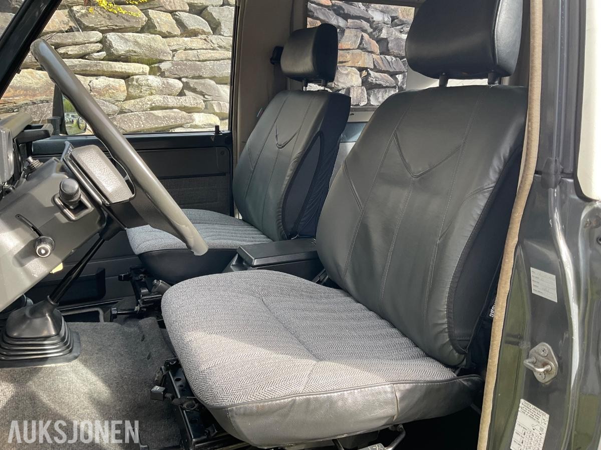 1988 Toyota Land Cruiser 4WD,2,4 Turbo Diesel hengerfeste s+v dekk