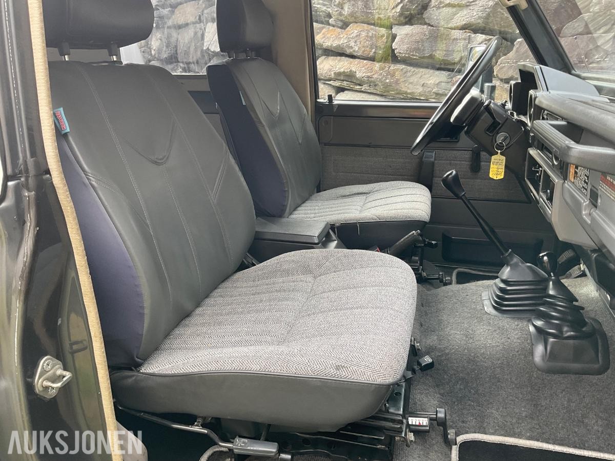 1988 Toyota Land Cruiser 4WD,2,4 Turbo Diesel hengerfeste s+v dekk