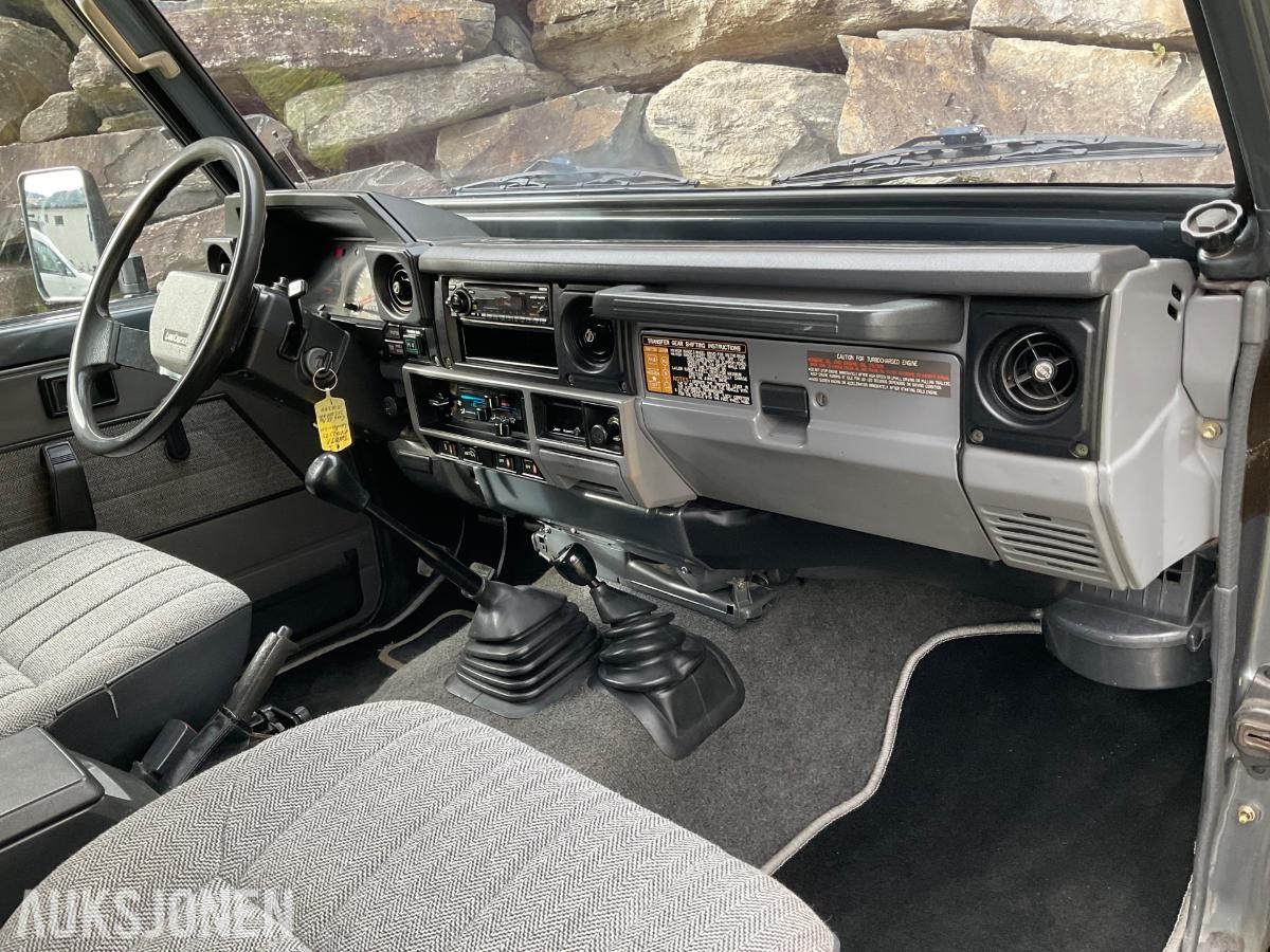 1988 Toyota Land Cruiser 4WD,2,4 Turbo Diesel hengerfeste s+v dekk