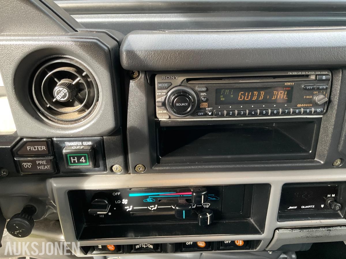 1988 Toyota Land Cruiser 4WD,2,4 Turbo Diesel hengerfeste s+v dekk