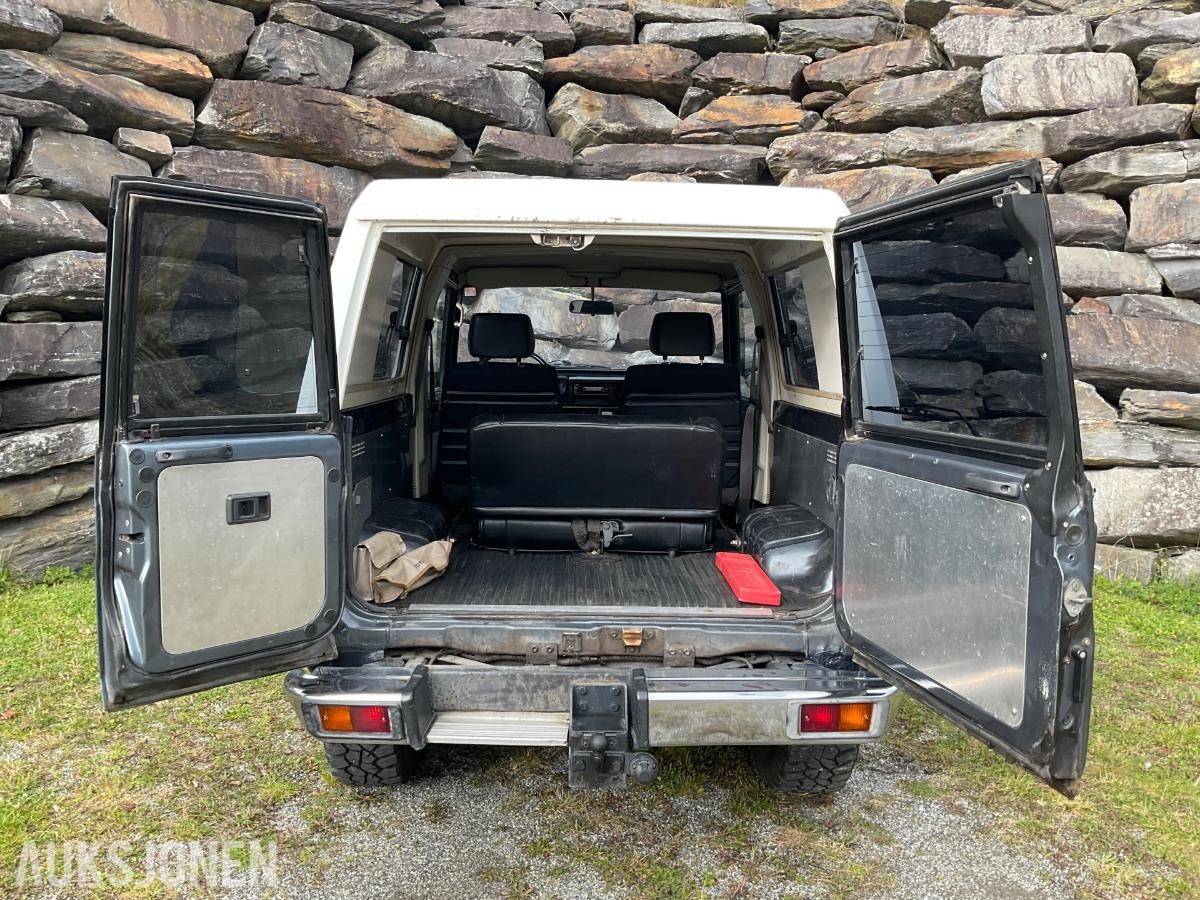 1988 Toyota Land Cruiser 4WD,2,4 Turbo Diesel hengerfeste s+v dekk