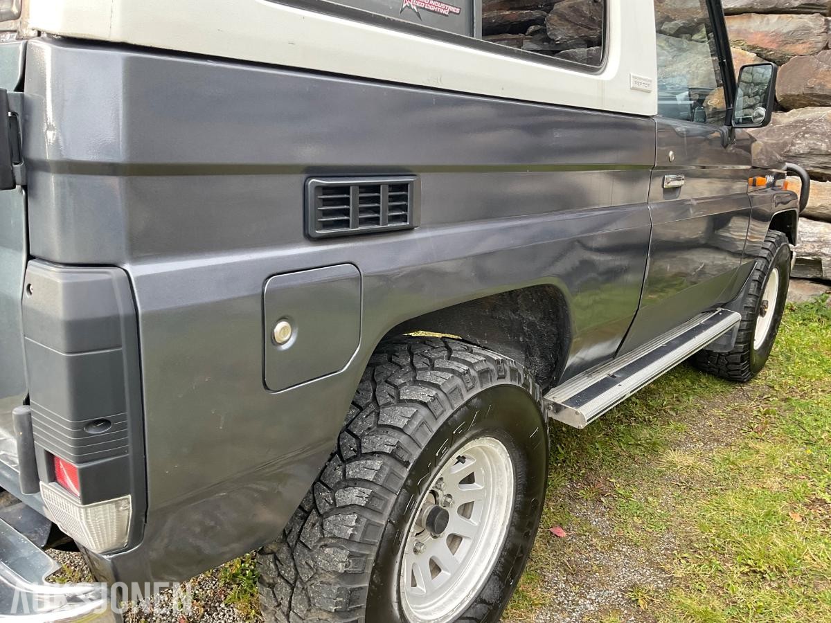1988 Toyota Land Cruiser 4WD,2,4 Turbo Diesel hengerfeste s+v dekk