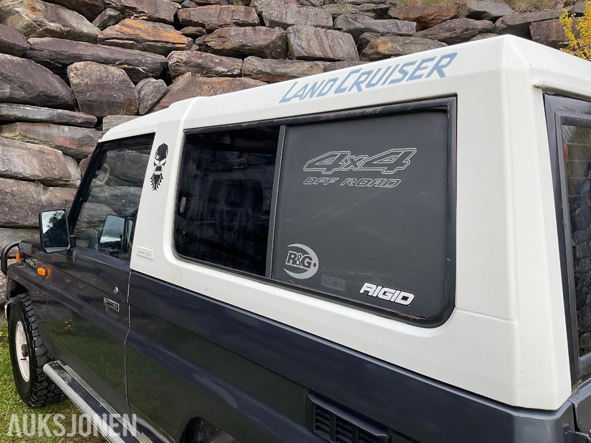 1988 Toyota Land Cruiser 4WD,2,4 Turbo Diesel hengerfeste s+v dekk