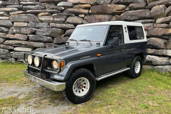 1988 Toyota Land Cruiser 4WD,2,4 Turbo Diesel hengerfeste s+v dekk