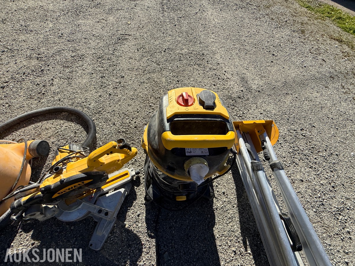 DeWalt verktøypakke med bordsag, kapp-/gjærsag, støvsugere og arbeidsstativ
