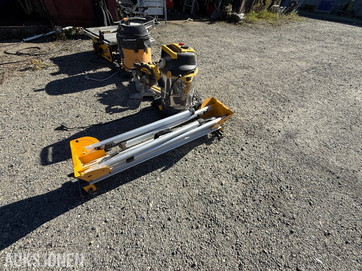 DeWalt verktøypakke med bordsag, kapp-/gjærsag, støvsugere og arbeidsstativ