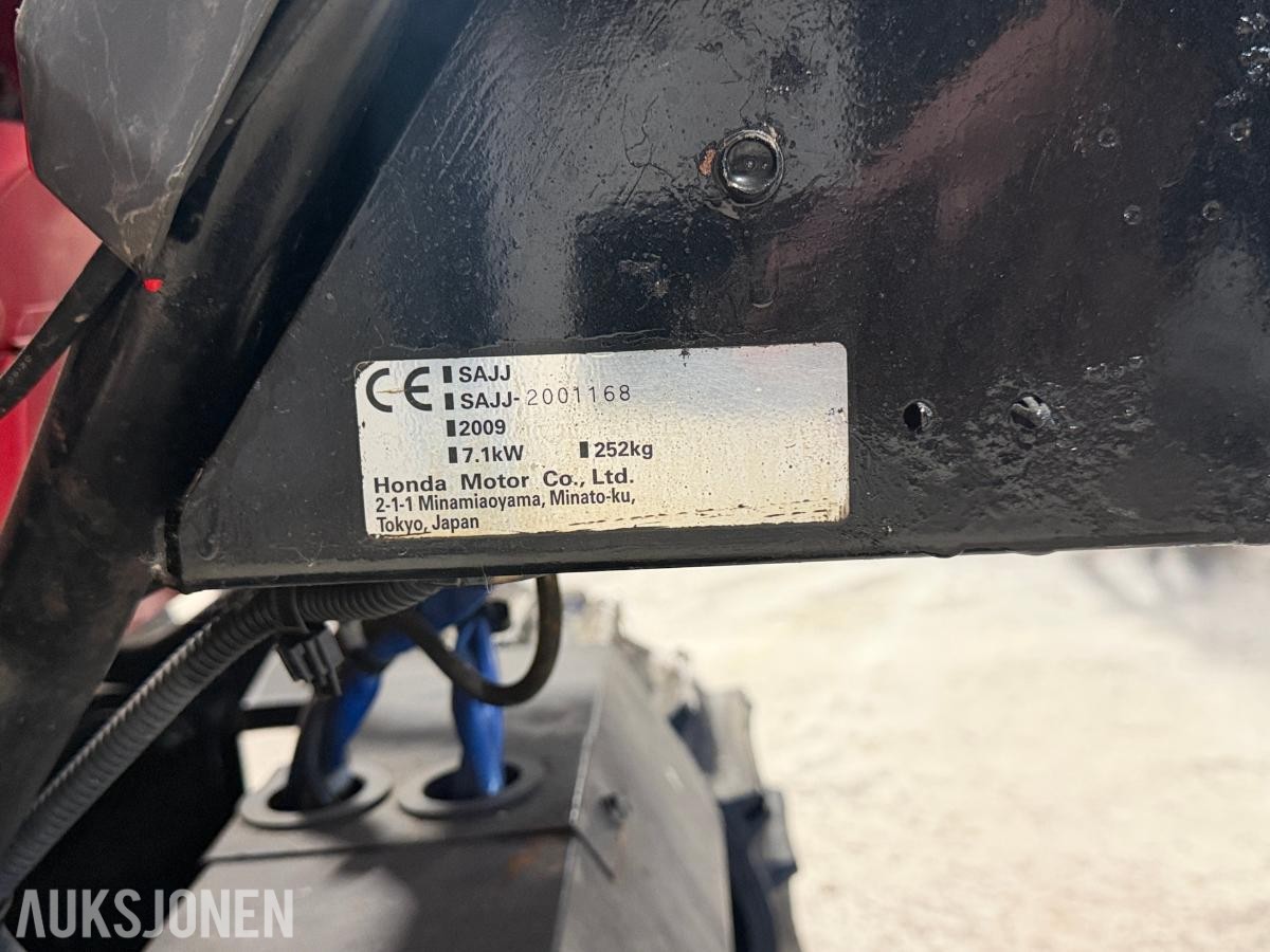 2009 Honda HSM1180i beltegående snørfreser med EL-start
